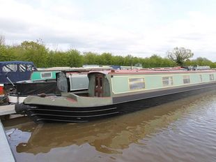 Organised Chaos, 62ft traditional style narrowboat