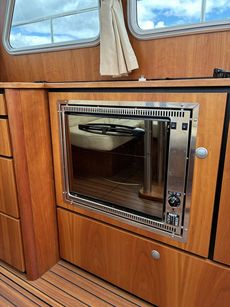 Linssen 33.9