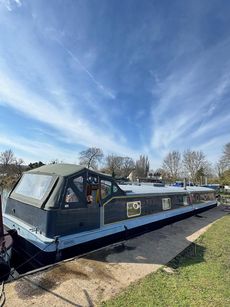2019 70ft x 12ft6&rsquo;&rsquo; Widebeam built by Collingwood &lsquo;&rsquo;Bumblebee&rsquo;&rsquo;