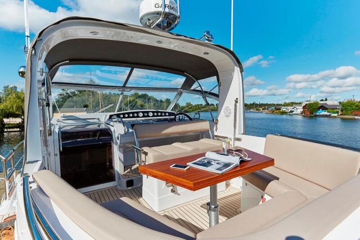 2024 Haines 400 Aft Cabin