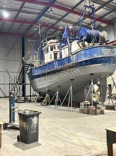 TRAWLER LONG LINER COMMERCIAL FISHING  