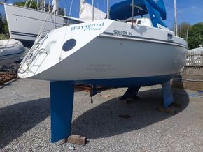 Hunter Horizon 30 Bilge Keel - Exterior