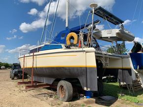 Prout Quest 33 Aft cabins - Exterior