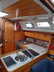 Beneteau Oceanis 350