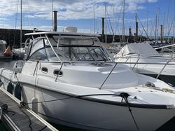 2005 Boston Whaler 305 Conquest