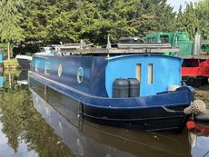 Victory Wide beam live aboard 44 x 10 ft