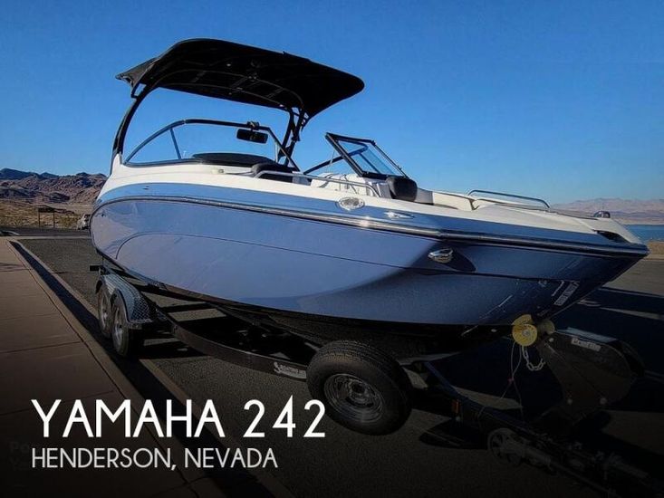 2018 Yamaha 242 limited s