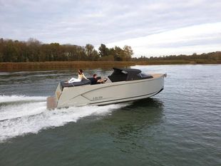 2023 Maxima 840
