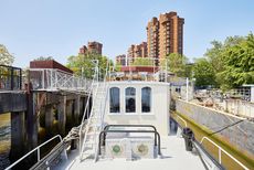 Beautiful houseboat for modern London living, SW10