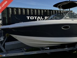 CHAPARRAL 224 SUNESTA BOWRIDER + MERCRUISER 4.5L MPI