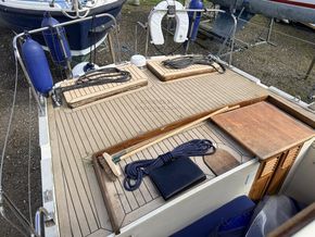 Hardy 945 Motor Cruiser  - Aft Deck