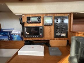 1993 Hunter Legend  Hunter Channel 323 44