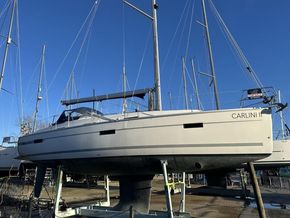 2011 Bavaria 36 Cruiser  1