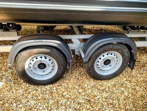 Golden Line G650 With twin axle trailer - Trailer/Trolley