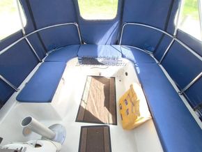 Aquamarine Riverboat 26  - Cockpit