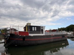 1920 Houseboat Converted barge