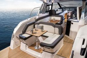 2025 Bavaria SR35 Open Top 2