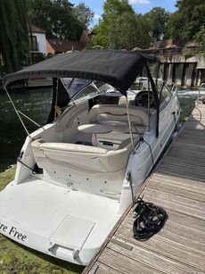 Four Winns Vista 238 &ndash; &ldquo;Care Free&rdquo; --A very sociable cruiser
