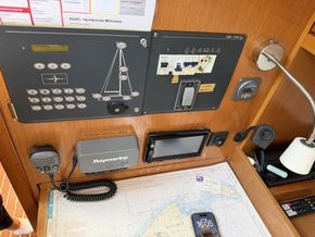2011 Bavaria 36 Cruiser 19