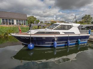 1999 Princess 30 DS by Moores of Wroxham