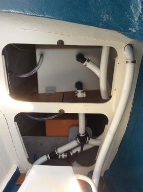 Water tank and holding tank