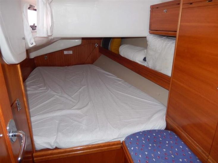 2008 BAVARIA 40 CRUISER