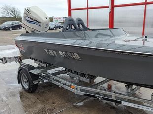 Ring 19 Kevlar with 225hp 2021