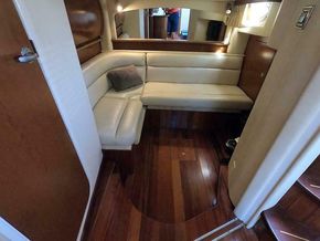 54 2007 Sea Ray 44