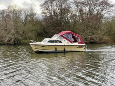 Shetland 640 powered by a 20hp fourstroke outboard, River cruiser boat