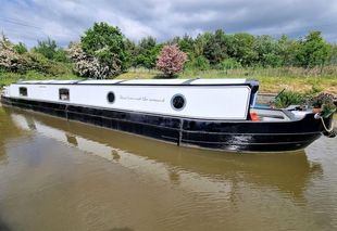 Christine And The Mermaid-A 60ft 2016 New Concept Boats 3 berth