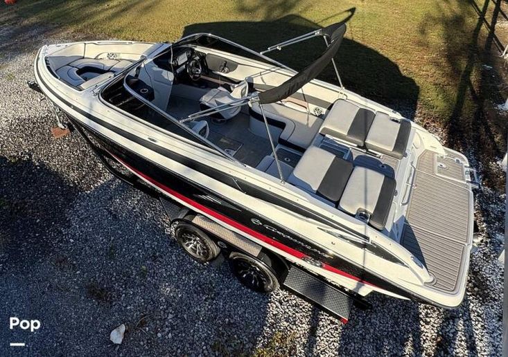 2023 Crownline 240 ss