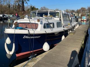 33' x 10' Lytton - Broads Cruiser - Discoverer