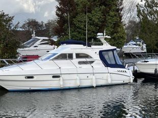 Sealine 330 Statesman