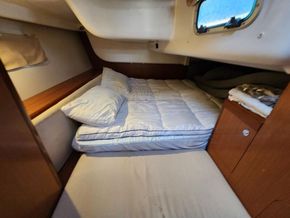 Beneteau Oceanis 40  - Aft Cabin