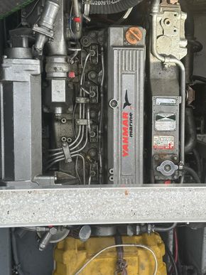 1992 Regal 300 Commodore 11