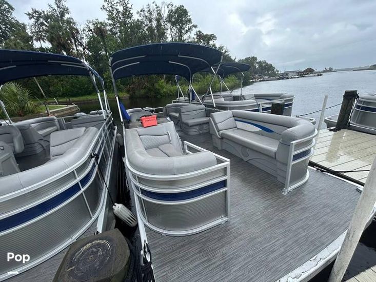 2023 Bennington 22 ss