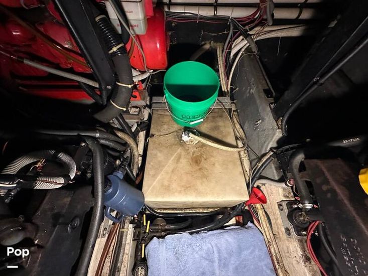 1986 Sea Ray 410 AFt Cabin