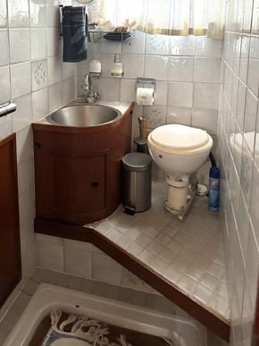 Head/ shower drain