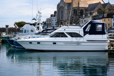 1990 Princess 435