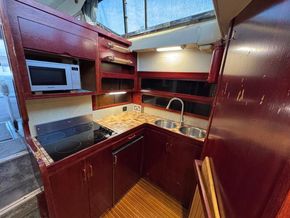 Princess 45  - Galley