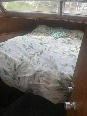 Front cabin 1