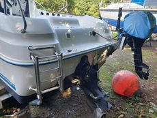 2006 Quicksilver 630 Pilothouse