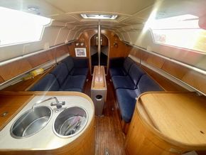 1990 Beneteau First 32s5 14