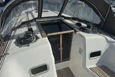 2019 Jeanneau Sun Odyssey 349