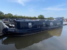Stella, 45ft Cruiser-style narrowboat, 2000