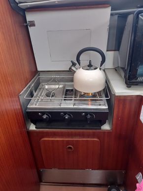jeanneau fantasia hobb grill sailboat cooker