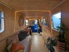 Architect-Designed Smart 60ft Narrowboat