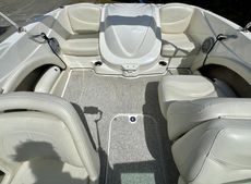 MAXUM 1800 MX BOWRIDER + MERCRUISER 3.0L TKS