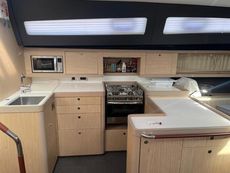 2016 Beneteau Oceanis 60