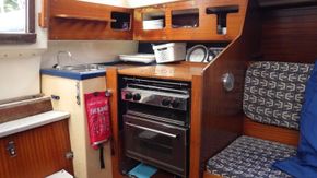 Dufour 2800 Fin Keel - Galley
